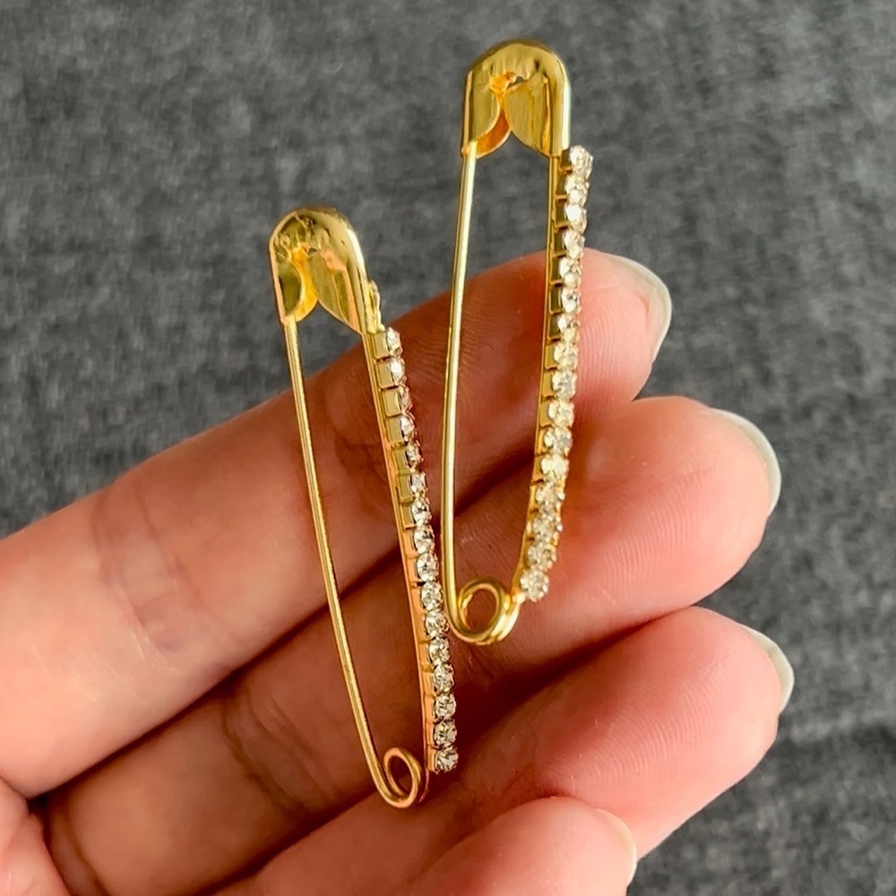 Set 2 Gold Rhinestone Safety Pins Clothing Scarves